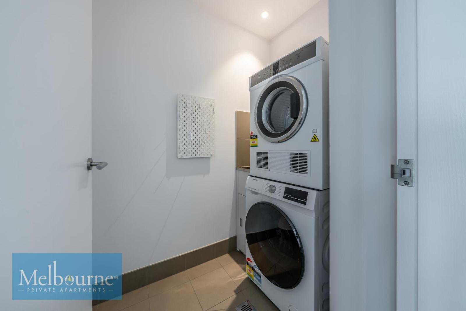 Melbourne Private Apartments - Stadium And Harbour Views — Photos 1